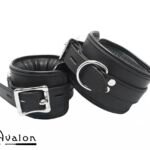 Avalon - ALCHEMY - Polstrede Fotcuffs - Sort 