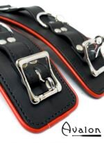 Avalon - ALCHEMY - Polstrede Fotcuffs - Sort og Rødt