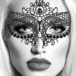 Ouch! Black & White - Queen maskerademaske med Blonder - Sort