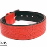Avalon - JOURNEY - Collar med nydelig mønster - Rødt og Sort 